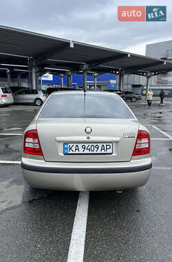 Ліфтбек Skoda Octavia 2005 в Києві