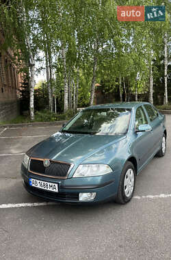 Лифтбек Skoda Octavia 2004 в 
