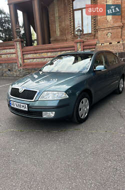 Лифтбек Skoda Octavia 2004 в 