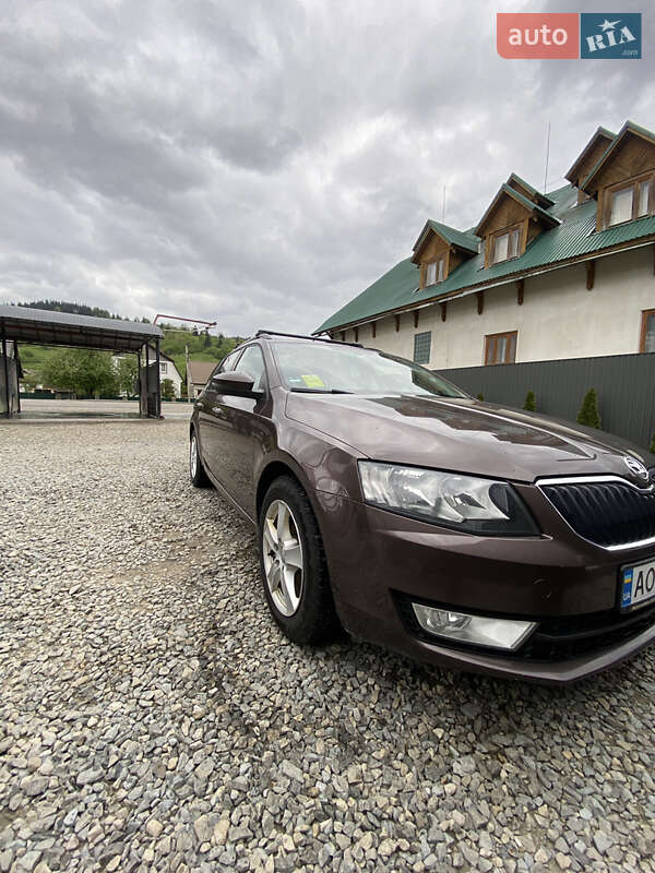Универсал Skoda Octavia 2014 в Рахове