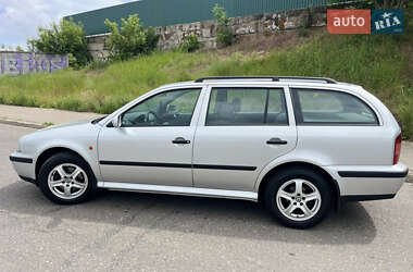 Универсал Skoda Octavia 1999 в 