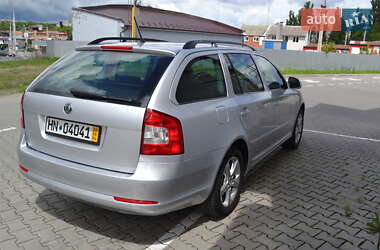 Универсал Skoda Octavia 2011 в 