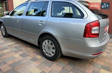 Универсал Skoda Octavia 2009 в 
