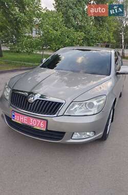 Лифтбек Skoda Octavia 2009 в Ромнах