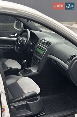 Лифтбек Skoda Octavia 2011 в 