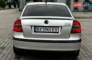Лифтбек Skoda Octavia 2004 в 
