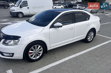 Лифтбек Skoda Octavia 2014 в 