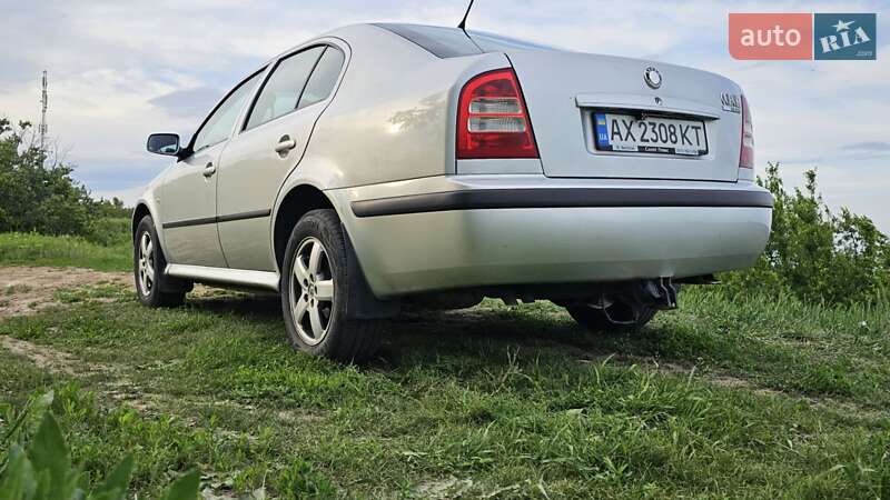 Лифтбек Skoda Octavia 2004 в Полтаве