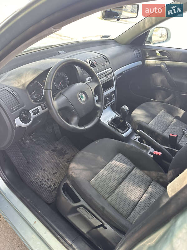 Универсал Skoda Octavia 2009 в Староконстантинове