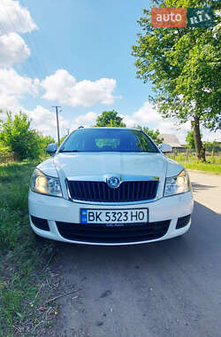 Универсал Skoda Octavia 2012 в 