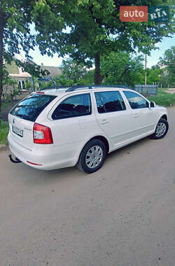Универсал Skoda Octavia 2012 в 
