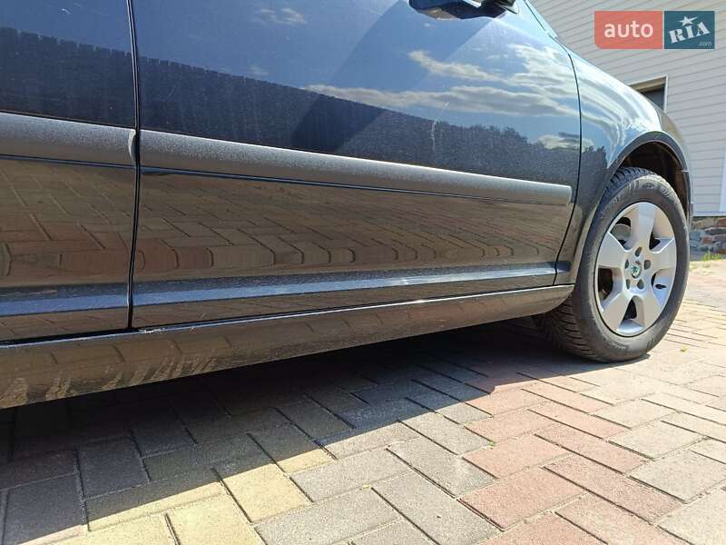 Універсал Skoda Octavia 2008 в Сарнах