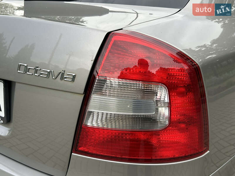 Ліфтбек Skoda Octavia 2012 в Прилуках