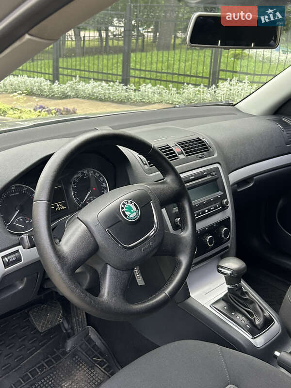 Ліфтбек Skoda Octavia 2012 в Прилуках