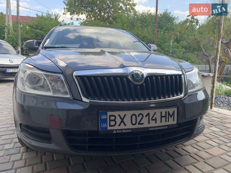 Універсал Skoda Octavia 2011 в Дунаївцях