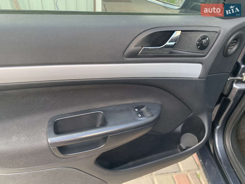 Універсал Skoda Octavia 2011 в Дунаївцях