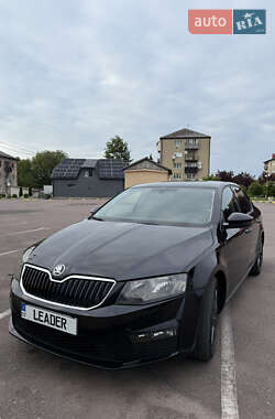 Лифтбек Skoda Octavia 2015 в Тячеве