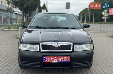 Ліфтбек Skoda Octavia 2009 в Рівному