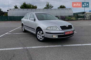 Лифтбек Skoda Octavia 2005 в Львове