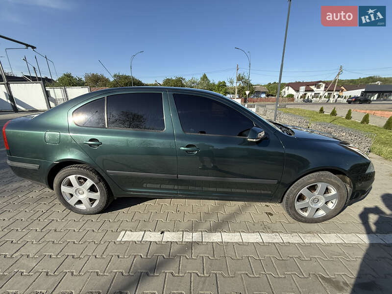 Лифтбек Skoda Octavia 2006 в Снятине