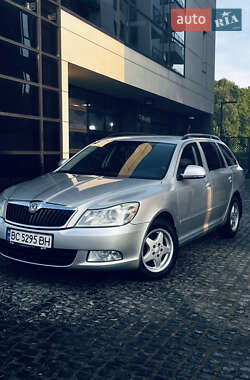 Skoda Octavia 2012 Skoda Octavia 2012