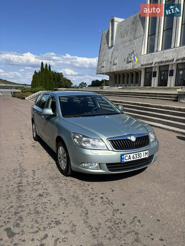 Универсал Skoda Octavia 2009 в Черкассах