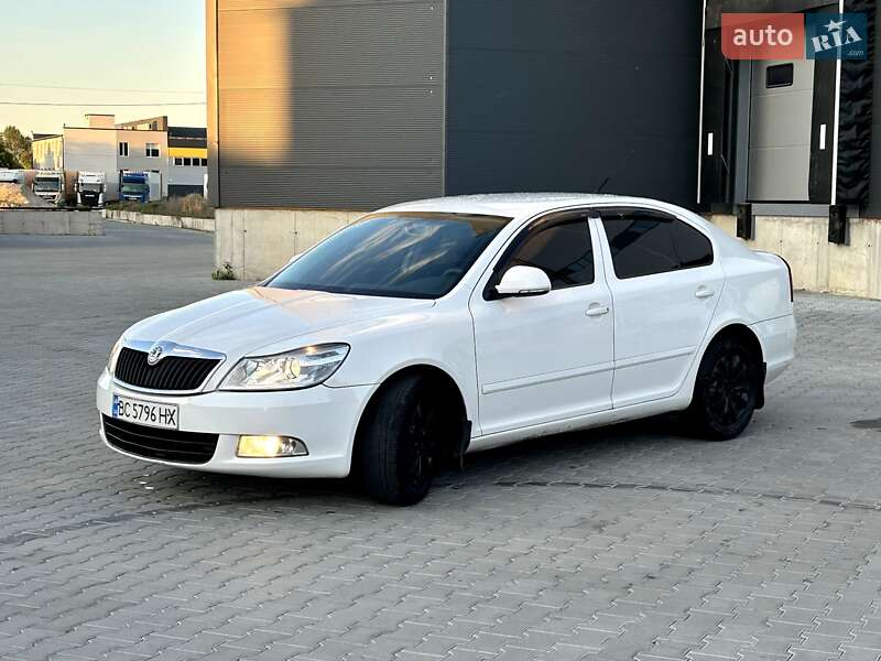 Лифтбек Skoda Octavia 2011 в Львове