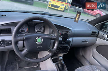 Лифтбек Skoda Octavia 1998 в 