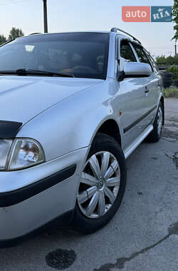 Универсал Skoda Octavia 2000 в 