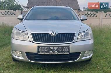 Универсал Skoda Octavia 2010 в 