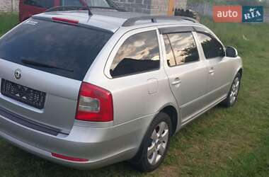 Универсал Skoda Octavia 2010 в 