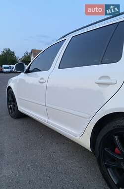 Универсал Skoda Octavia 2010 в 