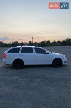 Универсал Skoda Octavia 2010 в 