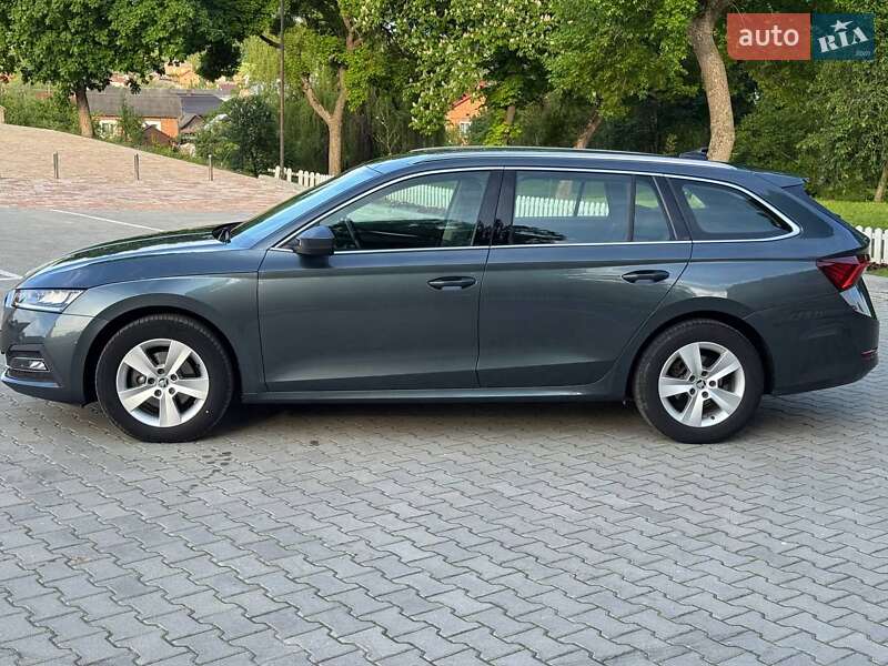 Універсал Skoda Octavia 2021 в Бережанах