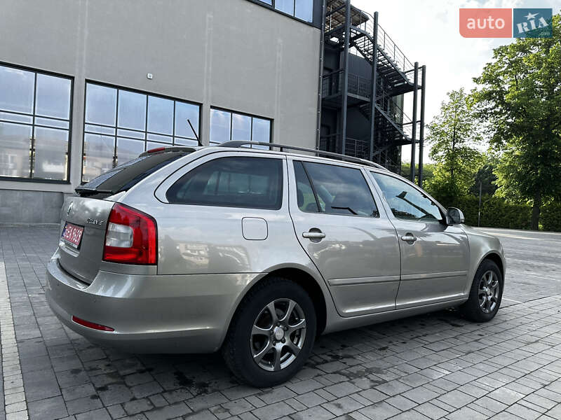 Универсал Skoda Octavia 2011 в Нововолынске