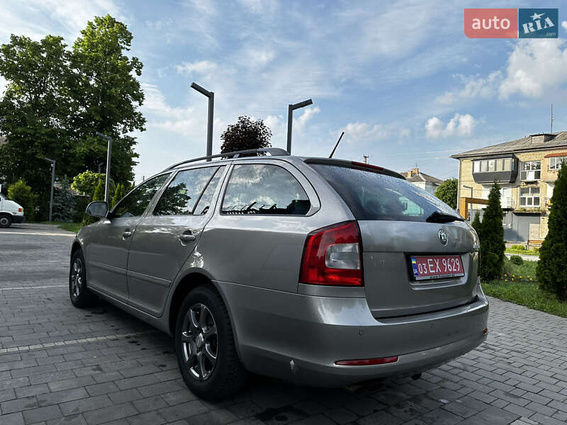 Универсал Skoda Octavia 2011 в Нововолынске