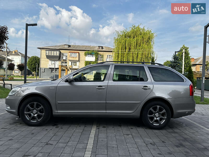 Универсал Skoda Octavia 2011 в Нововолынске