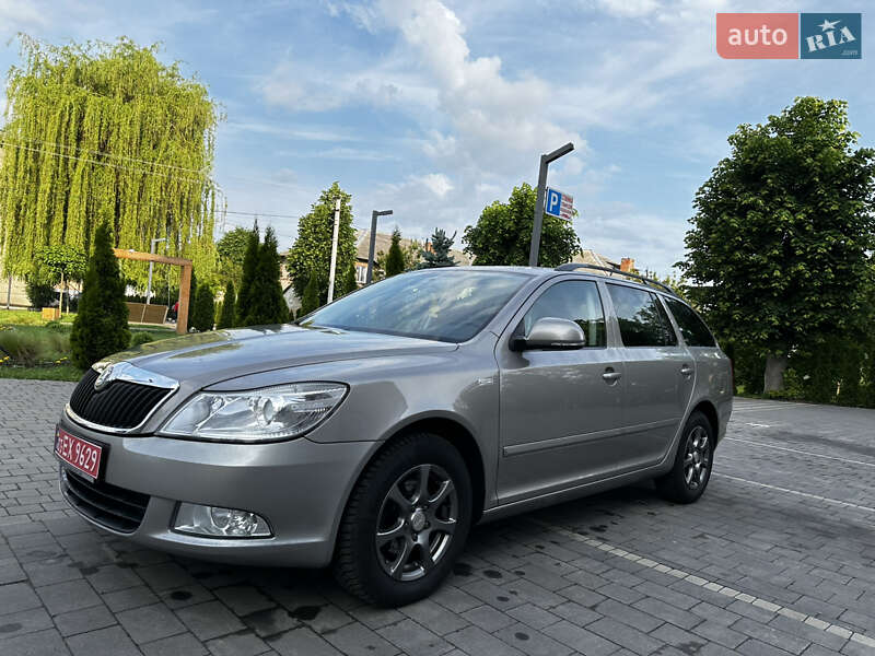 Универсал Skoda Octavia 2011 в Нововолынске