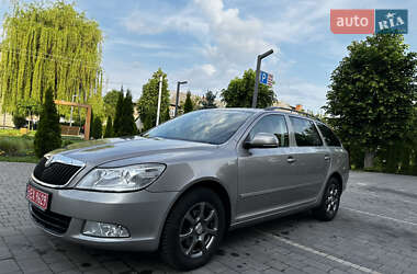 Универсал Skoda Octavia 2011 в 