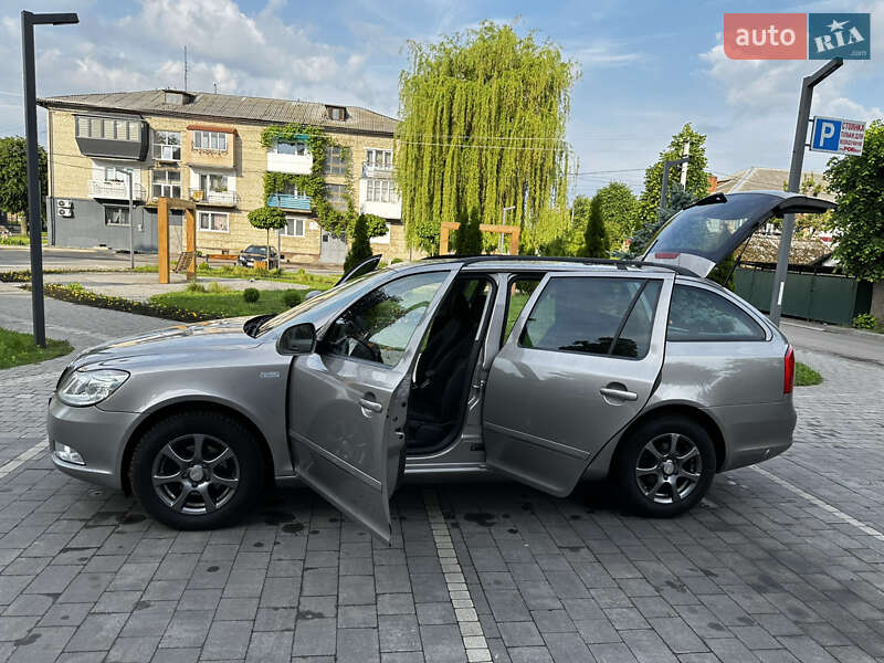 Универсал Skoda Octavia 2011 в Нововолынске