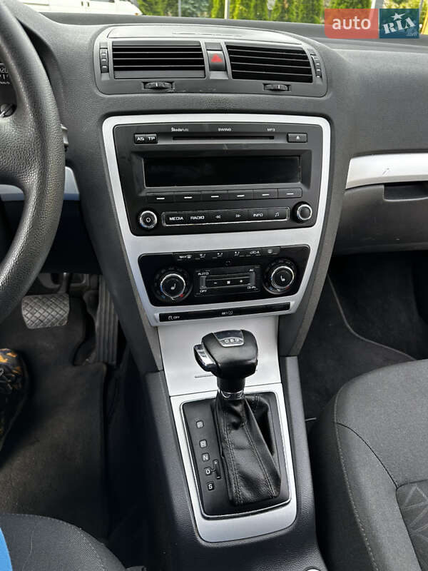 Универсал Skoda Octavia 2011 в Нововолынске
