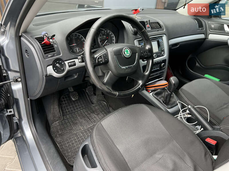 Универсал Skoda Octavia 2012 в Одессе