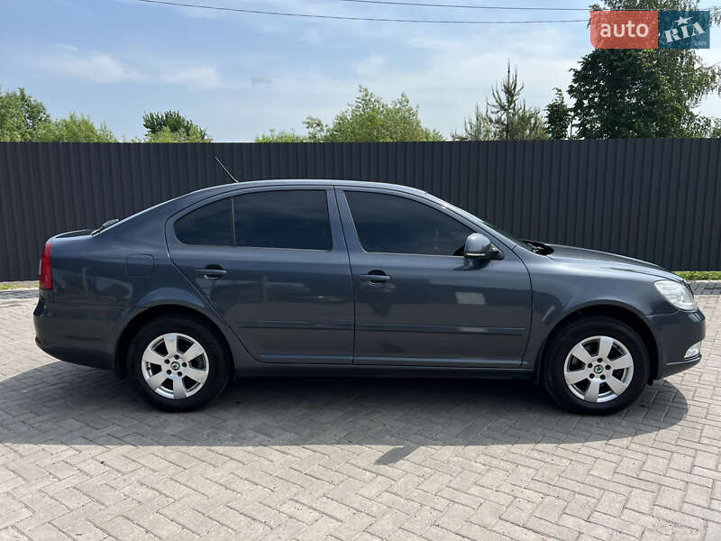 Ліфтбек Skoda Octavia 2011 в Шептицькому