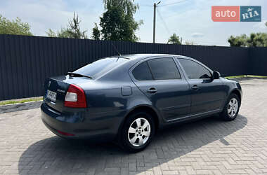 Лифтбек Skoda Octavia 2011 в 