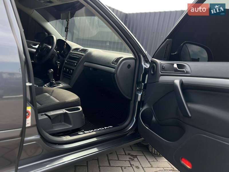 Ліфтбек Skoda Octavia 2011 в Шептицькому