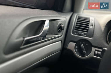 Лифтбек Skoda Octavia 2011 в 