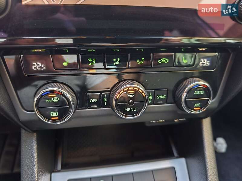 Універсал Skoda Octavia 2017 в Звягелі