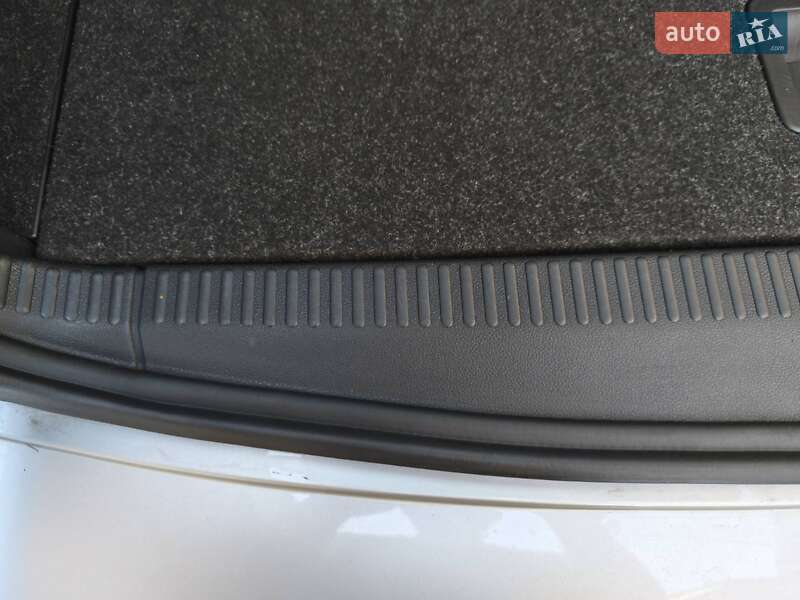 Універсал Skoda Octavia 2017 в Звягелі