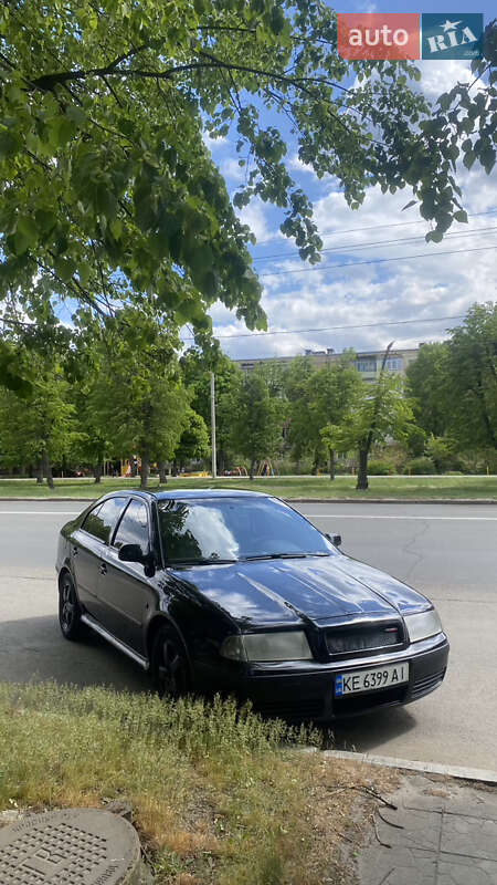 Лифтбек Skoda Octavia 2003 в 
