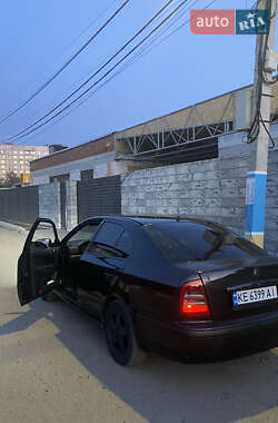 Лифтбек Skoda Octavia 2003 в 